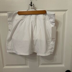 NWT Lululemon Pace Rival skirt/skort. SZ 12